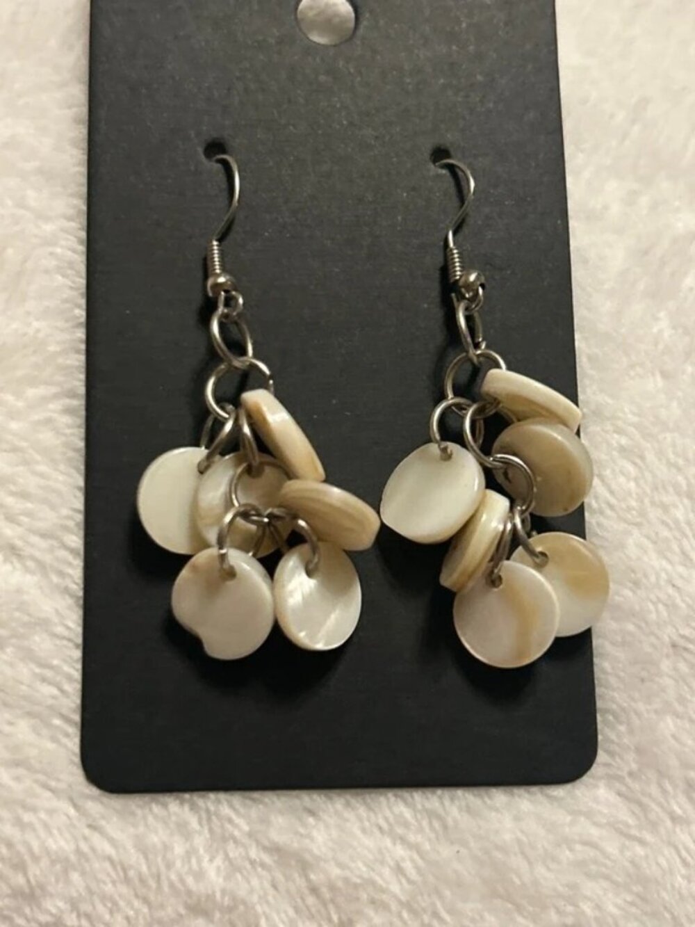 Shell dangle earrings